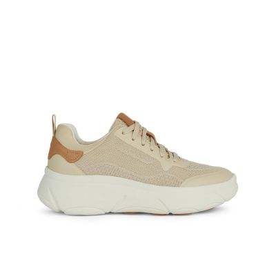 Sneakers Nebula 2.0 donna Geox dal confortevole design ergonomico, che dona un tocco moderno ai look casual quotidiani. D45NHA