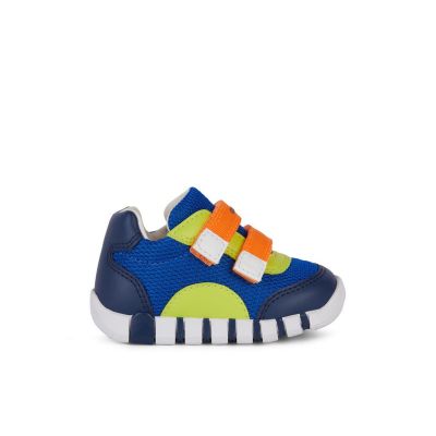 Sneaker primi passi baby flessibile e ammortizzata, progettata per garantire il massimo comfort. B3555C