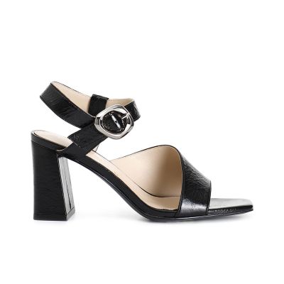 Sandali gilda di CafèNoir in pelle asimmetrico in vernice LF3004